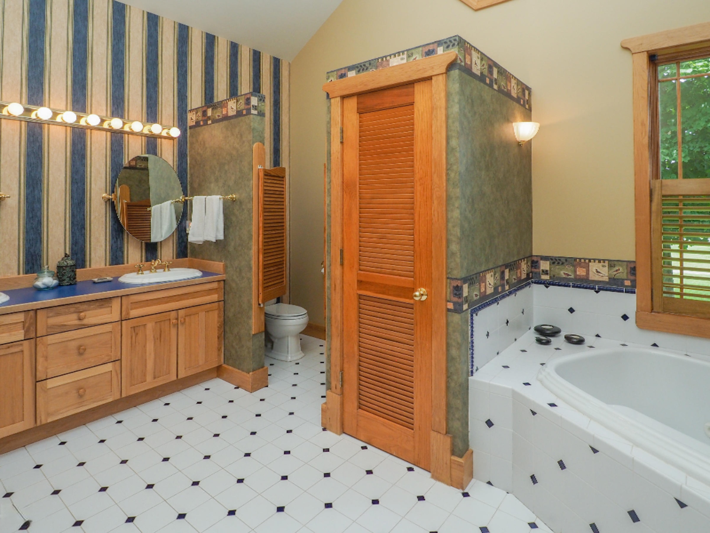 14610 Lockshore Road Hickory Corners, MI 49060 - Photo 27 of 67 14610 Lockshore Rd-126