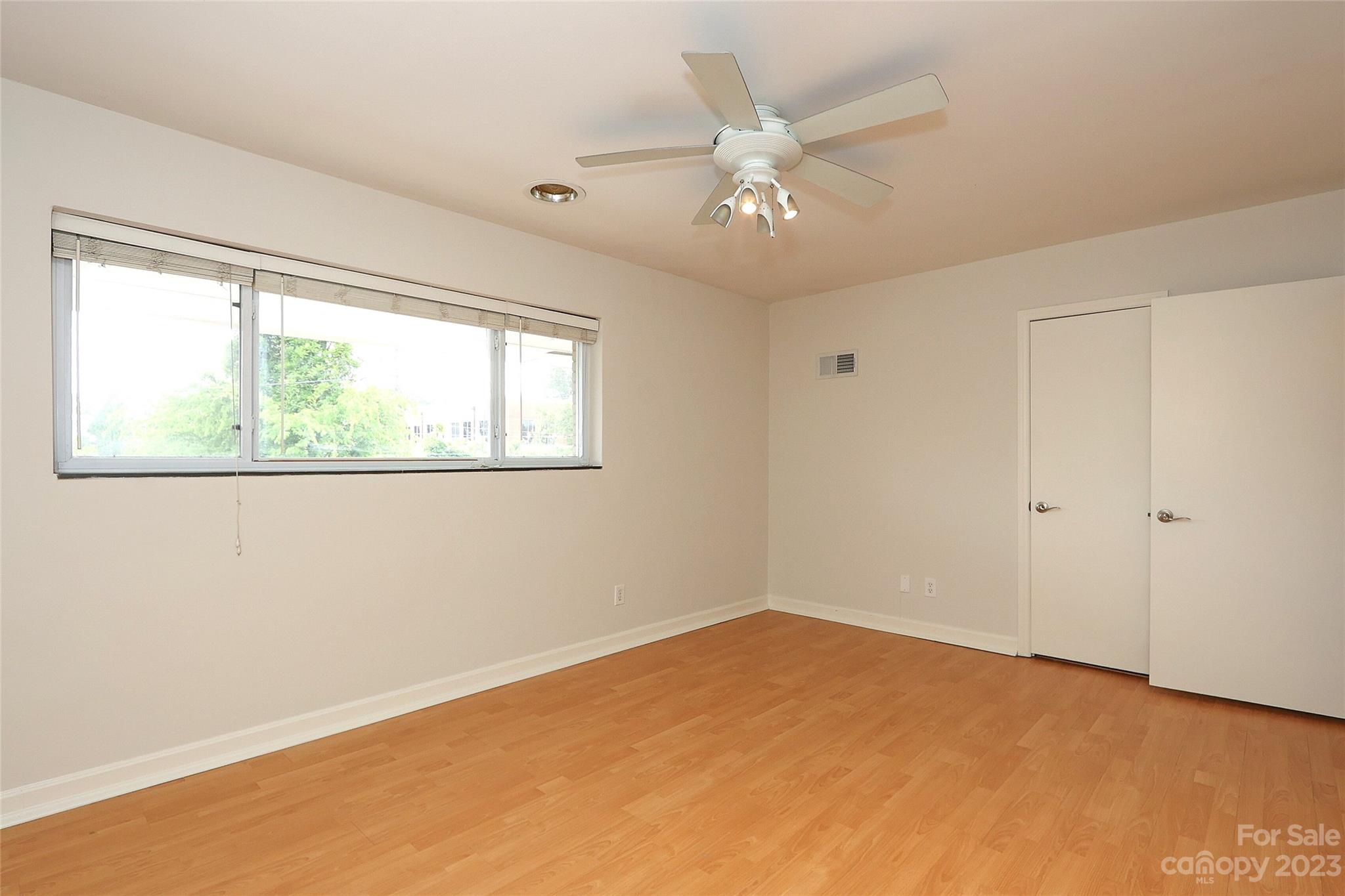 3010 Crosby Road, Unit 220 Charlotte, NC 28211 - Photo 22 of 39 a view of an empty room with a window