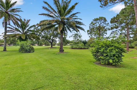 $749,900 | 2 Fairway Villas, Boynton Beach, FL 33436