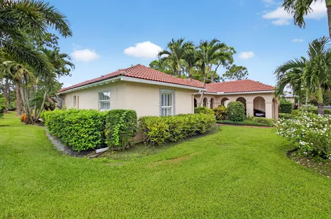 $749,900 | 2 Fairway Villas, Boynton Beach, FL 33436