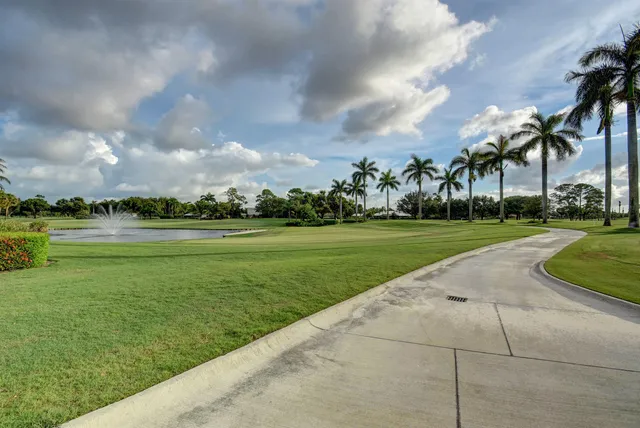$749,900 | 2 Fairway Villas, Boynton Beach, FL 33436