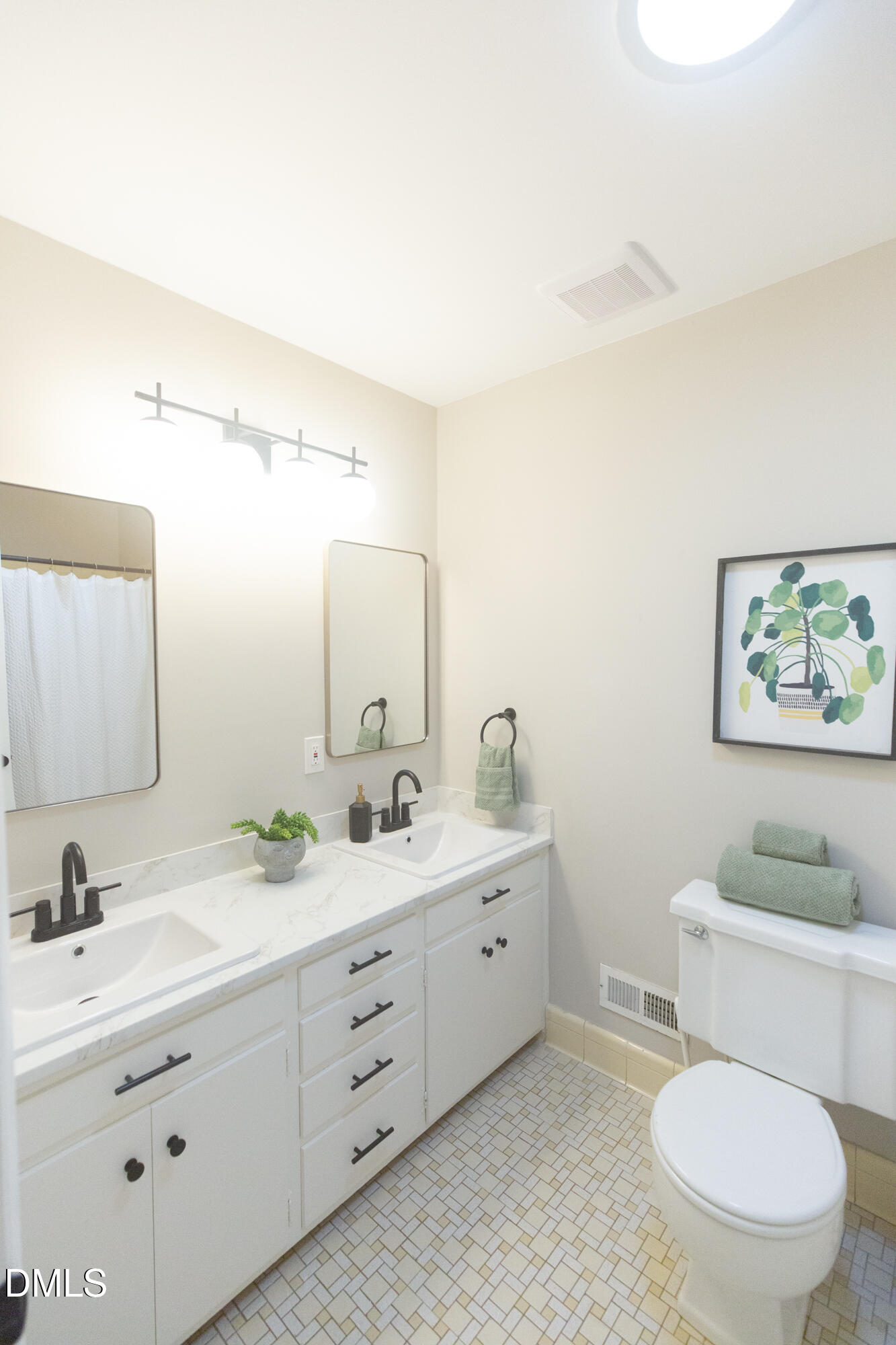 3435 Cromwell Road Durham, NC 27705 - Photo 20 of 36 2026_2_9_Cromwell_IMG_2525