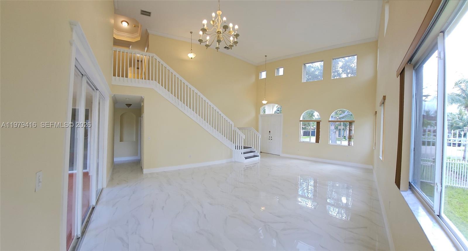 2864 Southwest 138th Path Miami, FL 33175 - Photo 4 of 19