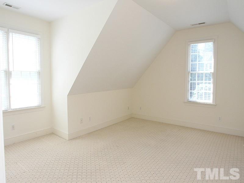 401 Pradera Way Raleigh, NC 27615 - Photo 8 of 12 Gallery Image 8