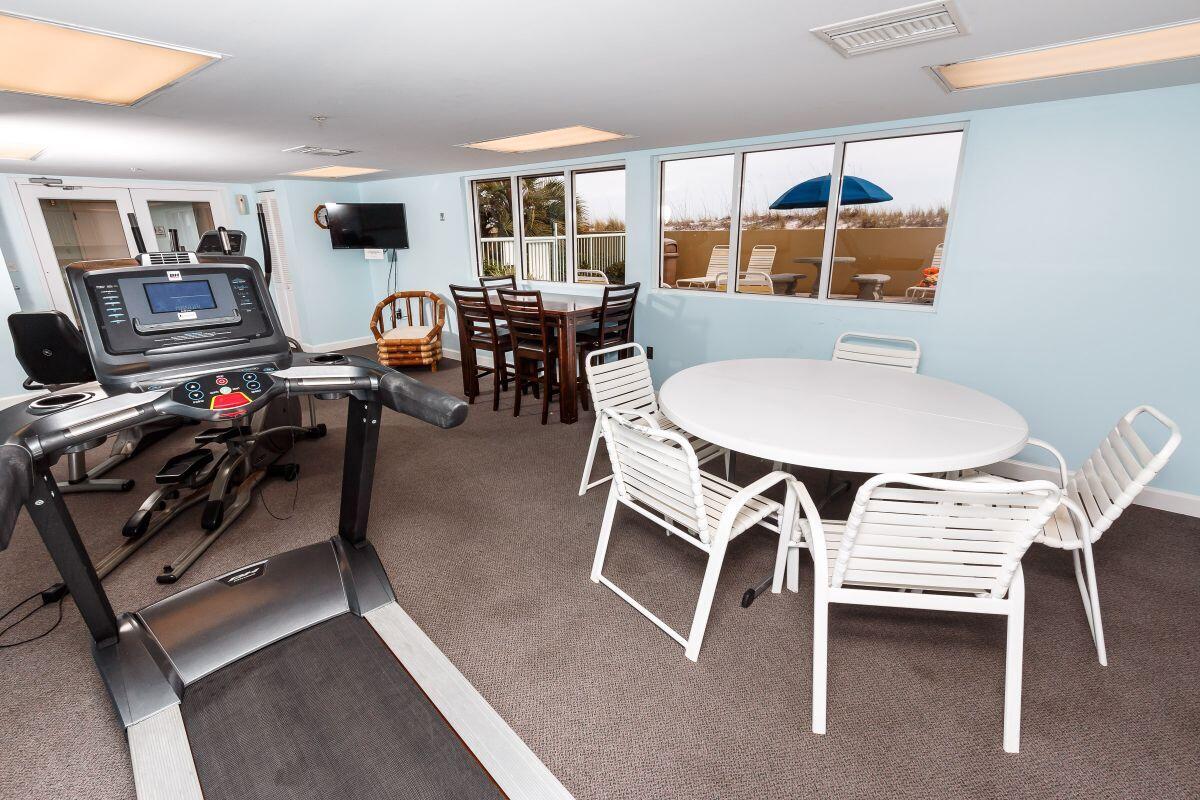866 Santa Rosa Boulevard, Unit 106 Fort Walton Beach, FL 32548 - Photo 28 of 33 Pelican Isle Fitness and Community Room