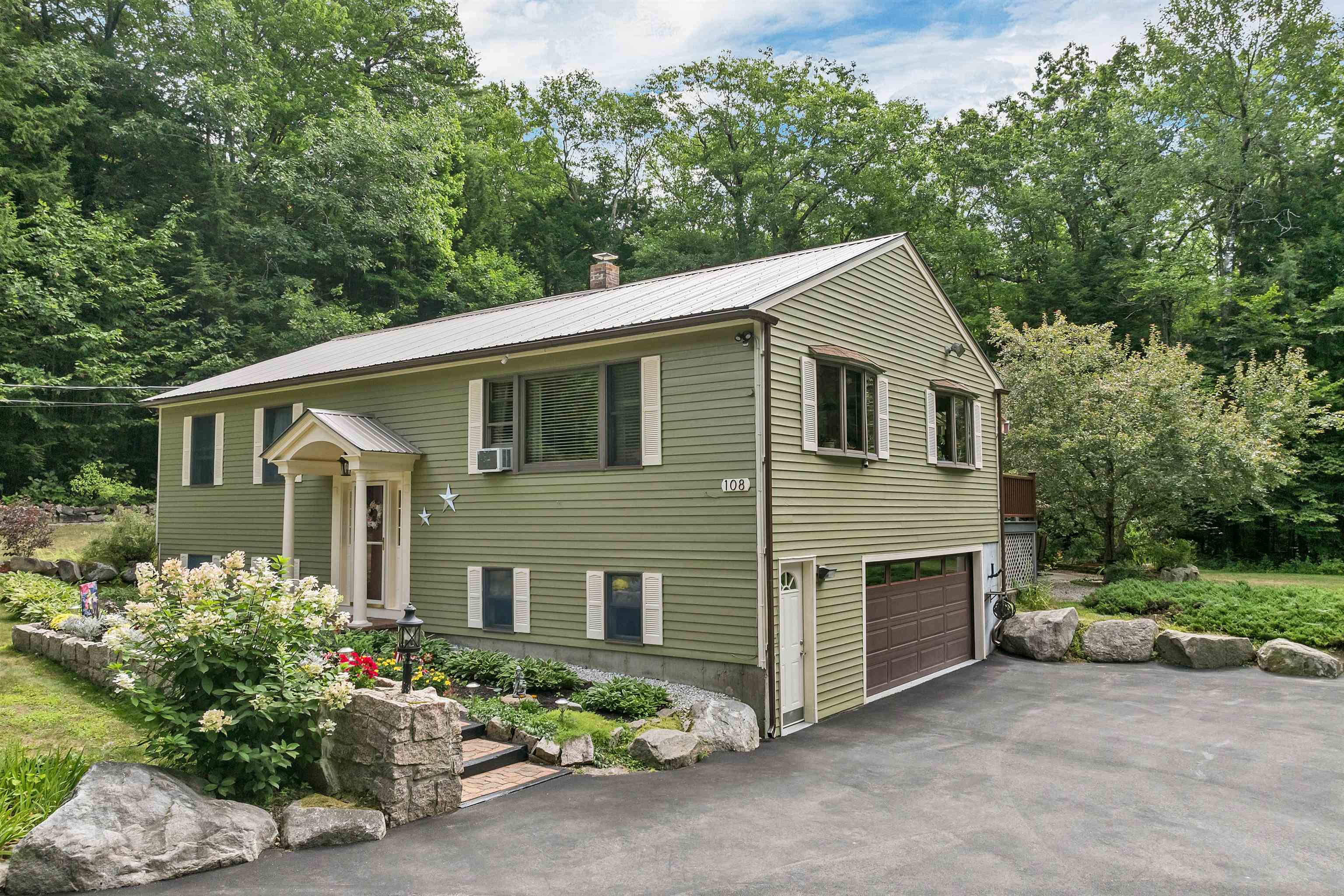 108 Maple Manor Road Conway, NH 03813 - Photo 1 of 59
