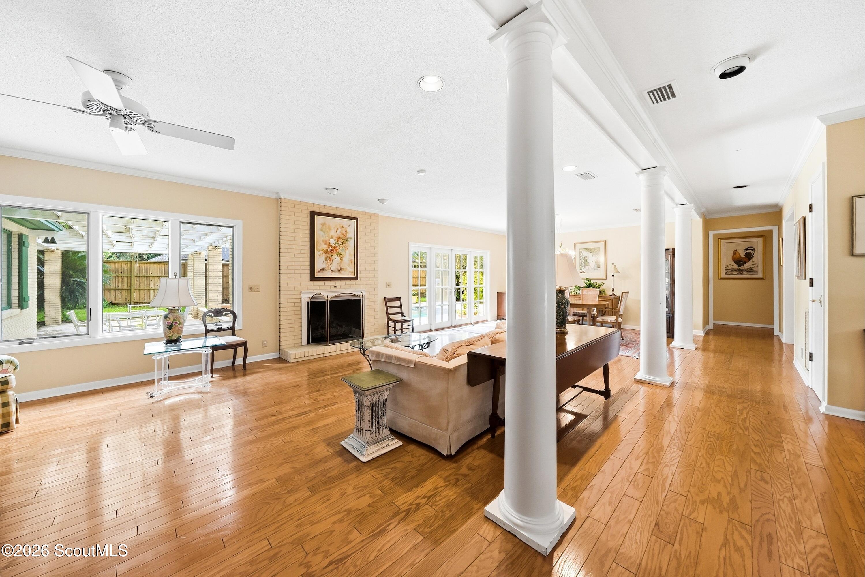 121 Jacobs Road St. Simons Island, GA 31522 - Photo 4 of 45 10