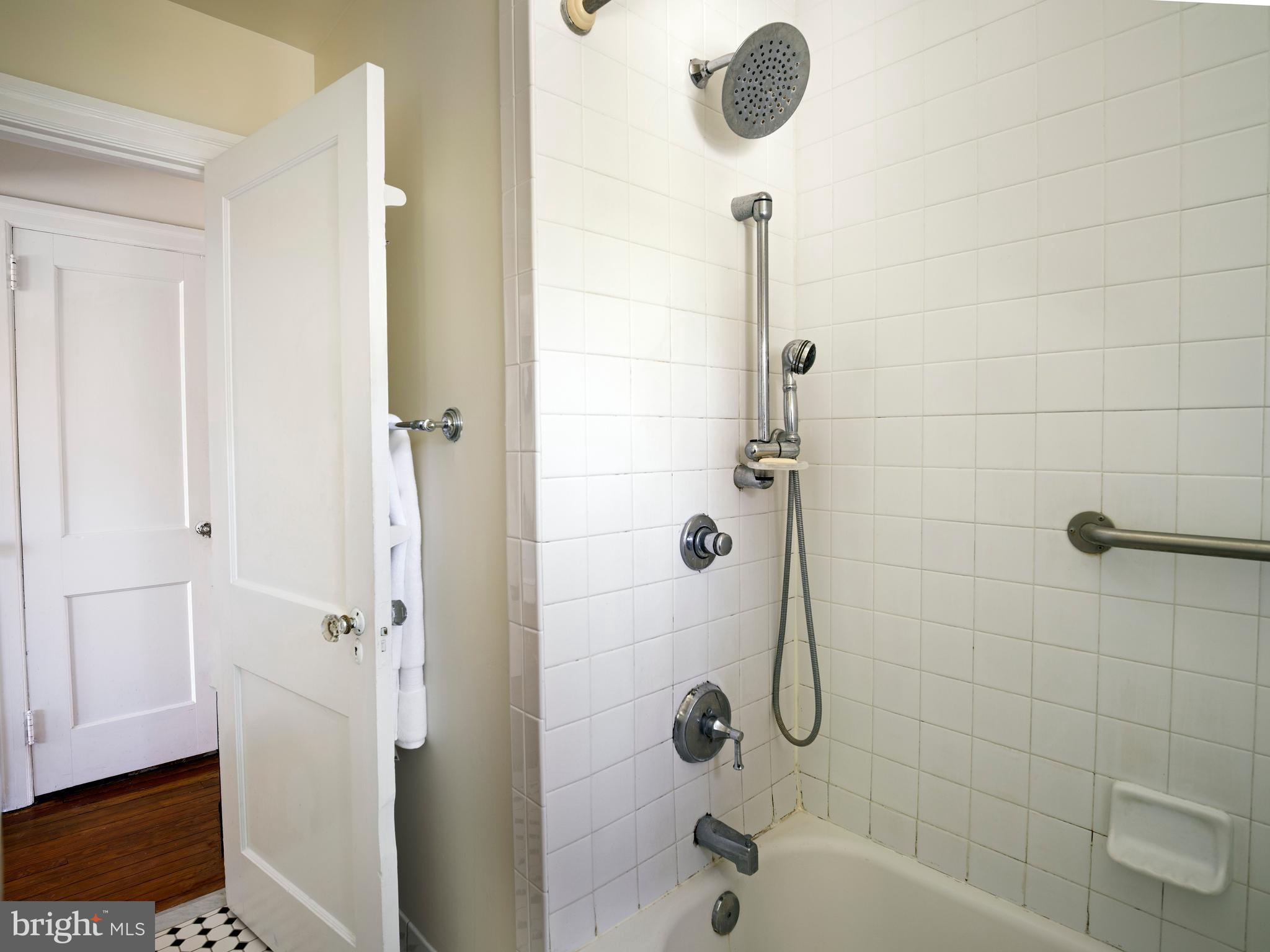 436 St Davids Avenue Wayne, PA 19087 - Photo 20 of 31 Bathroom