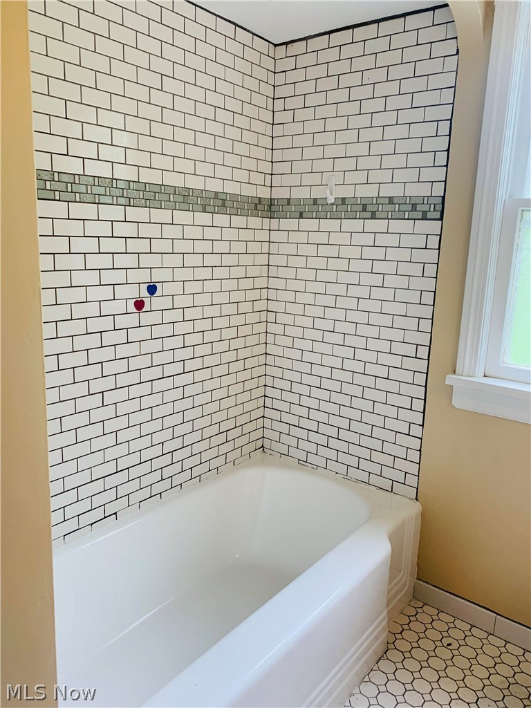 5930 Pearl Road Cleveland, OH 44130 - Photo 7 of 17
