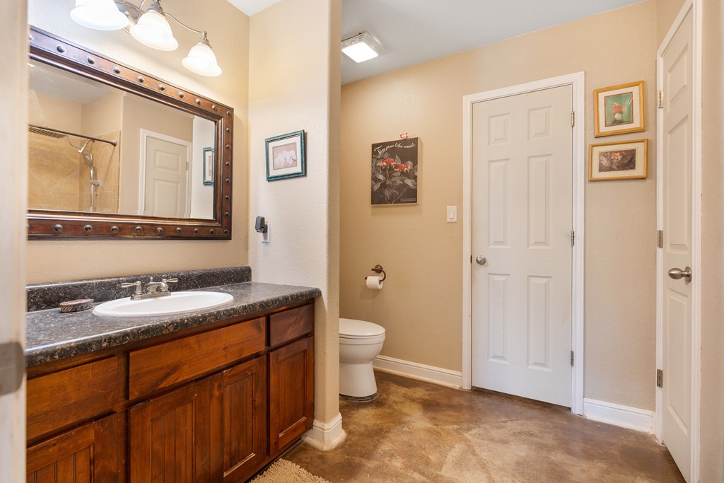 126 East Madrone Ridge Comfort, TX 78013 - Photo 17 of 49 Gallery Image 17