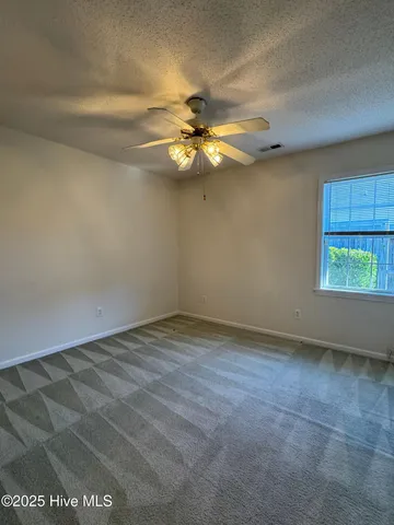 $1,800 | 2007 Heritage Lane, Jacksonville, NC 28546