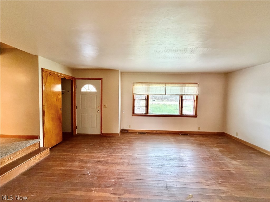 6739 Wilson Sharpsville Road Fowler, OH 44418 - Photo 4 of 23 Gallery Image 4
