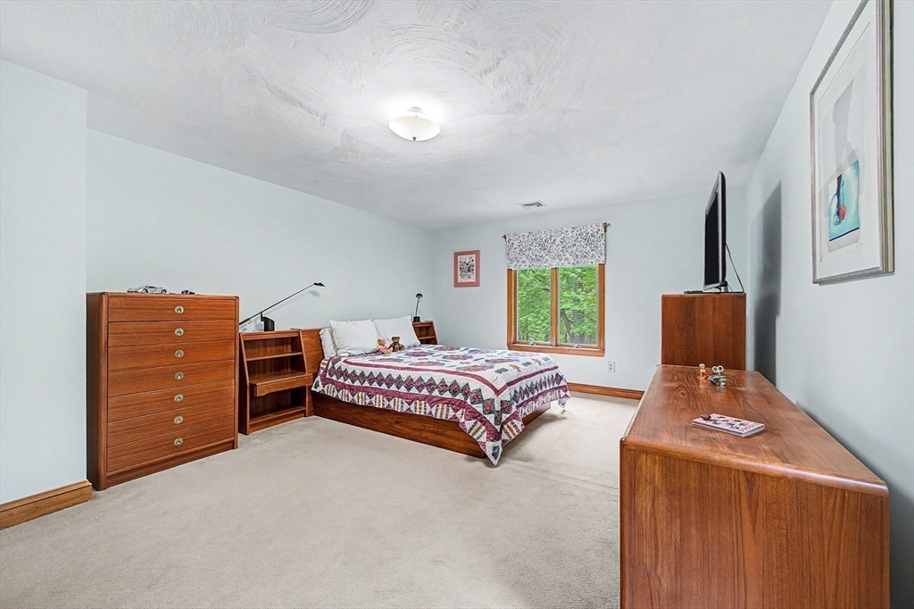 10 Benson Road Hopkinton, MA 01748 - Photo 23 of 42 Gallery Image 23
