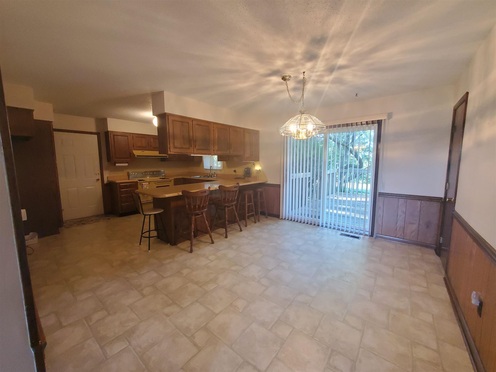 2415 Meier Road Evansville, IN 47720 - Photo 5 of 36 Gallery Image 5