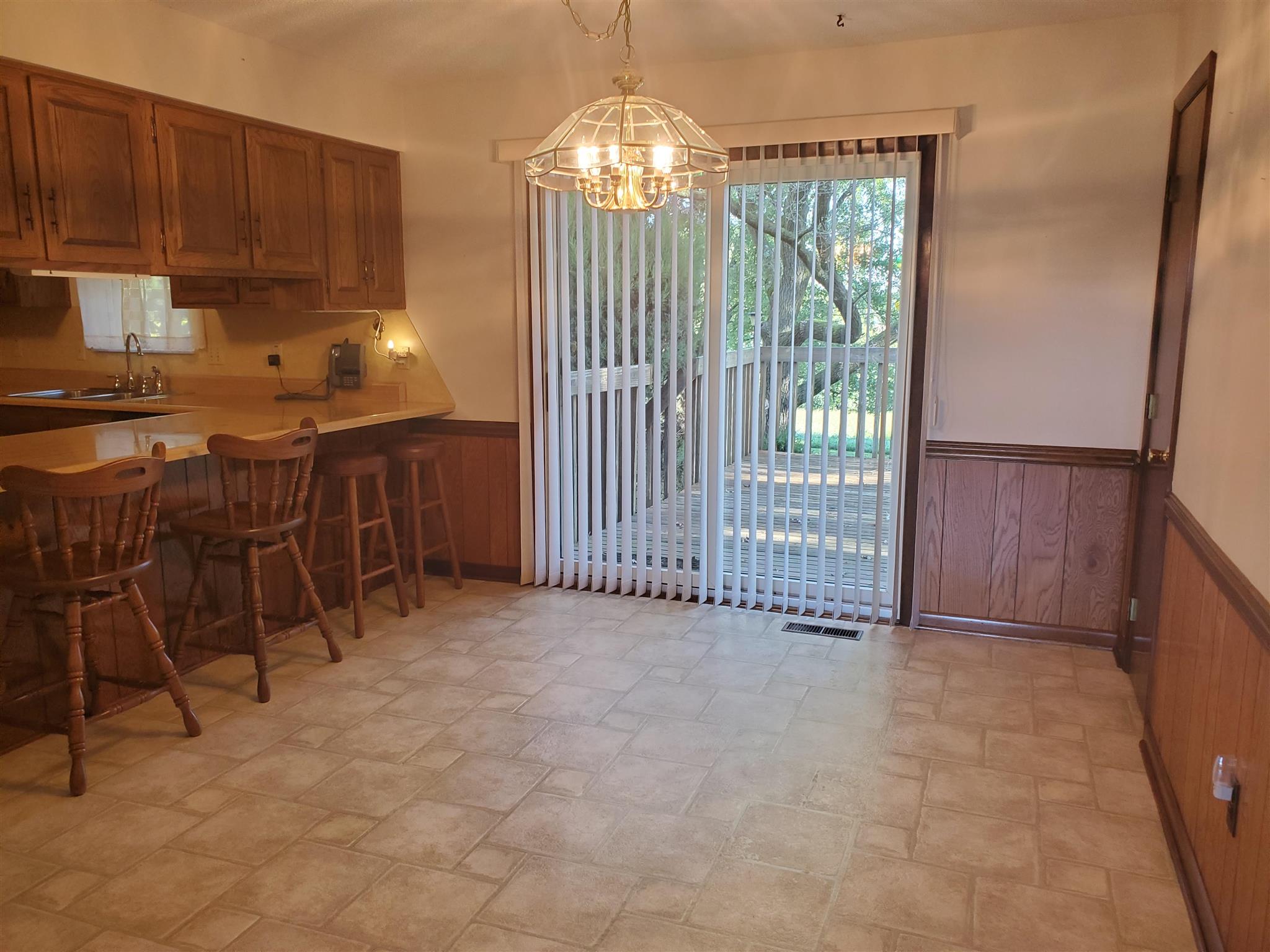 2415 Meier Road Evansville, IN 47720 - Photo 7 of 36 Gallery Image 7
