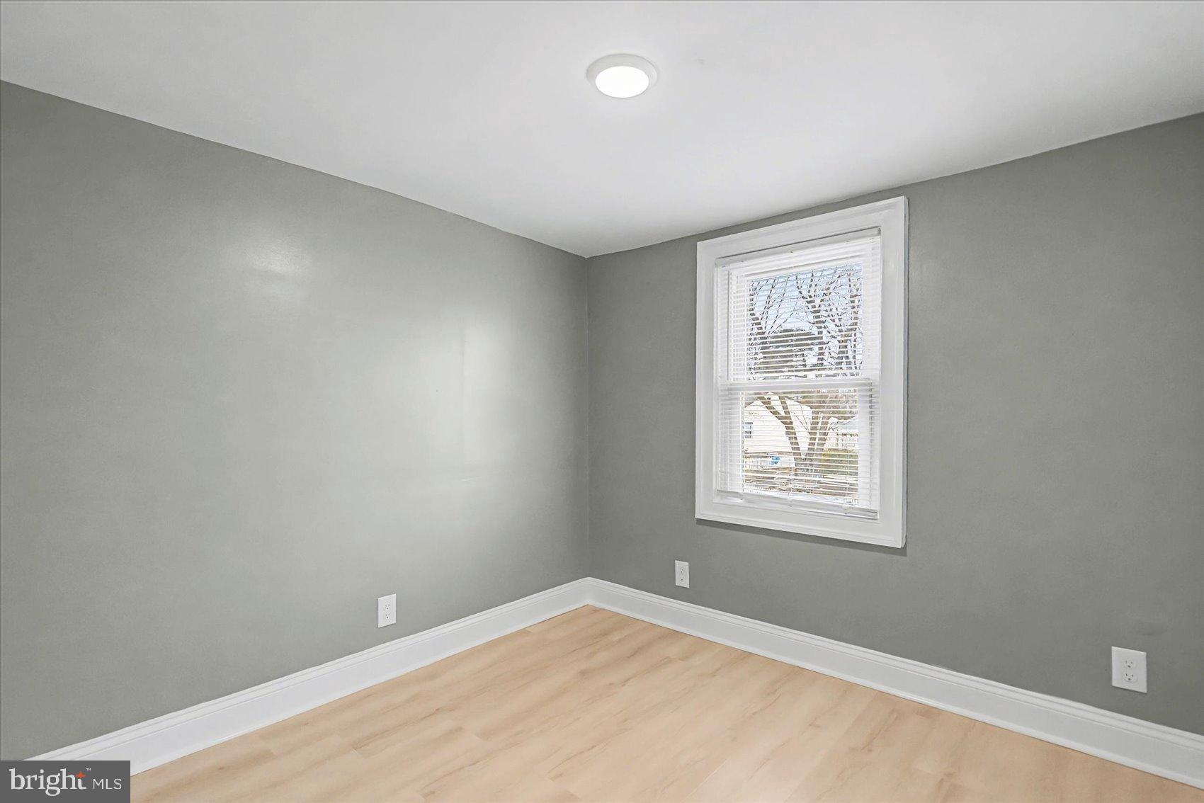 200 Pinewood Road Dundalk, MD 21222 - Photo 23 of 39 an empty room with windows