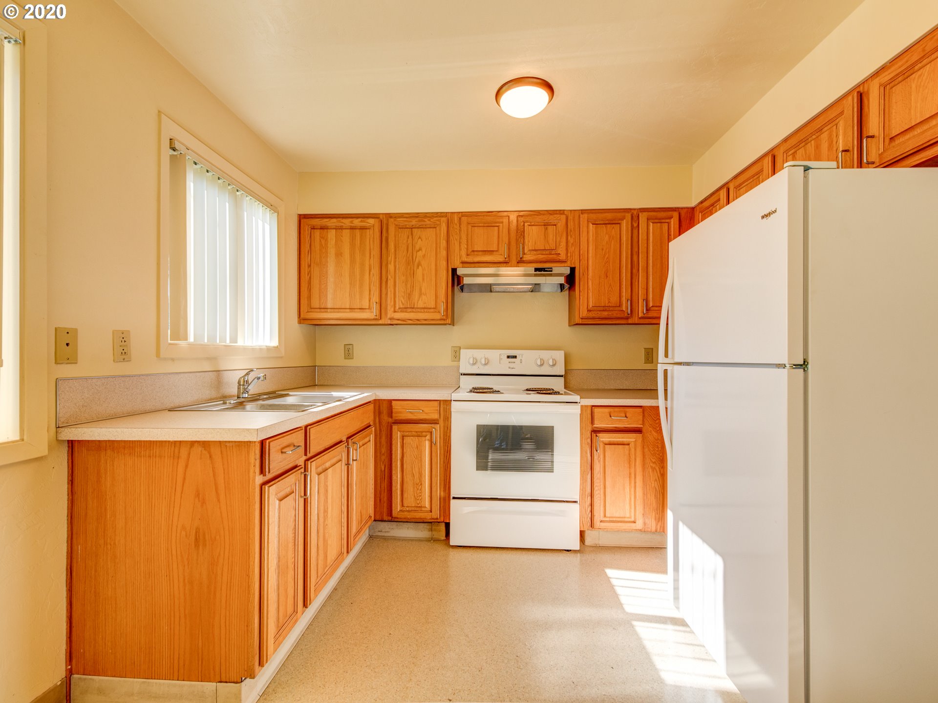 1467 Centennial Boulevard Springfield, OR 97477 - Photo 7 of 16 Gallery Image 7