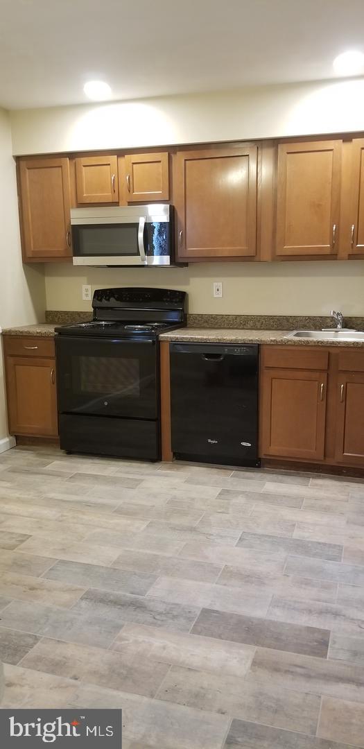 303 Bromley Estate Pine Hill, NJ 08021 - Photo 4 of 10