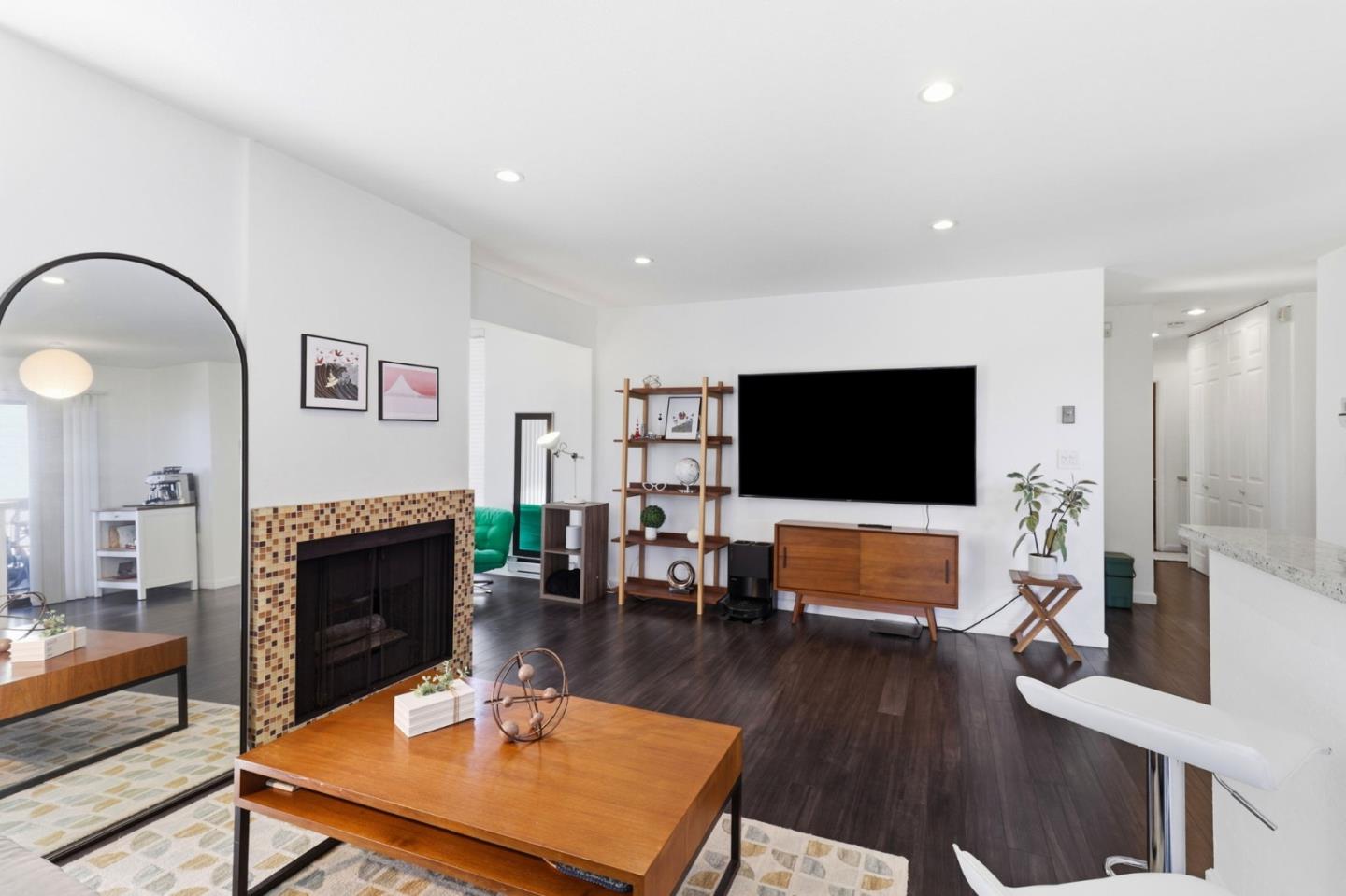 425 Anchor Road, Unit 209 San Mateo, CA 94404 - Photo 7 of 48
