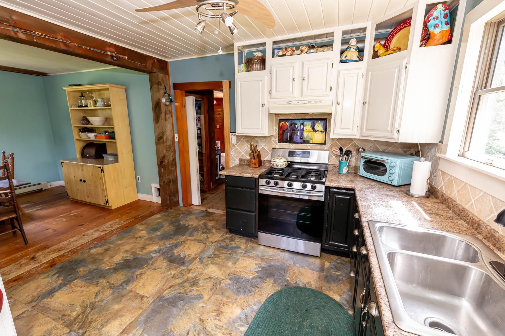 72 Crown Point Road Rochester, NH 03867 - Photo 10 of 26