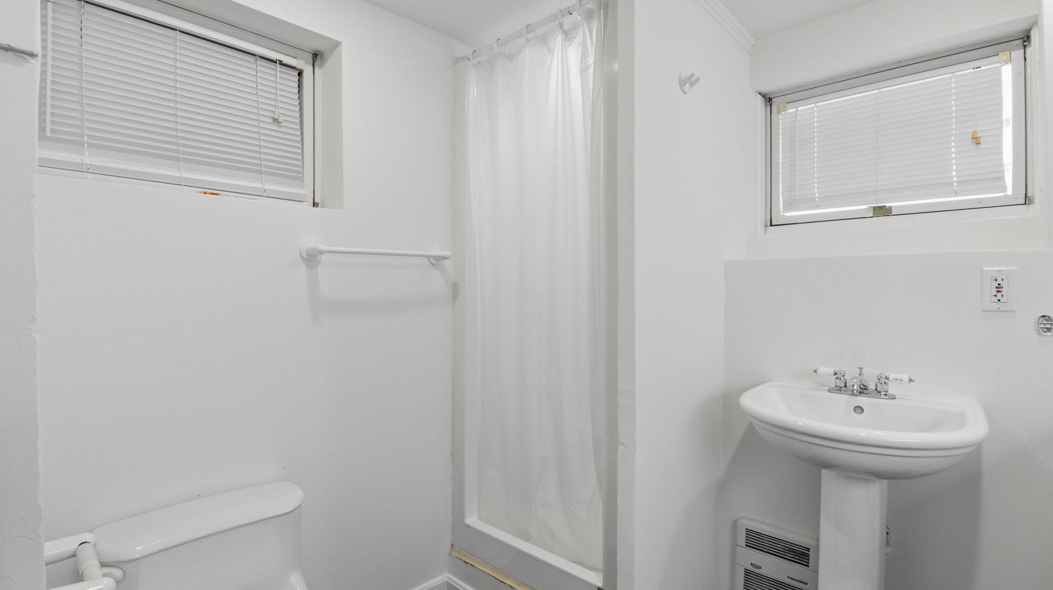 11708 Galt Avenue Silver Spring, MD 20902 - Photo 24 of 25 Lower level full bath.