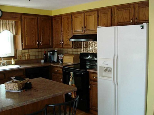 75 Ferncliffe Road Seekonk, MA 02771 - Photo 12 of 22 Gallery Image 12