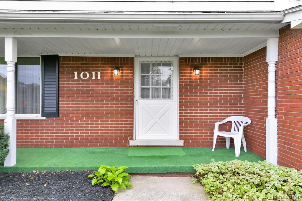 1011 Stellma Lane Rochester Hills, MI 48309 - Photo 6 of 58