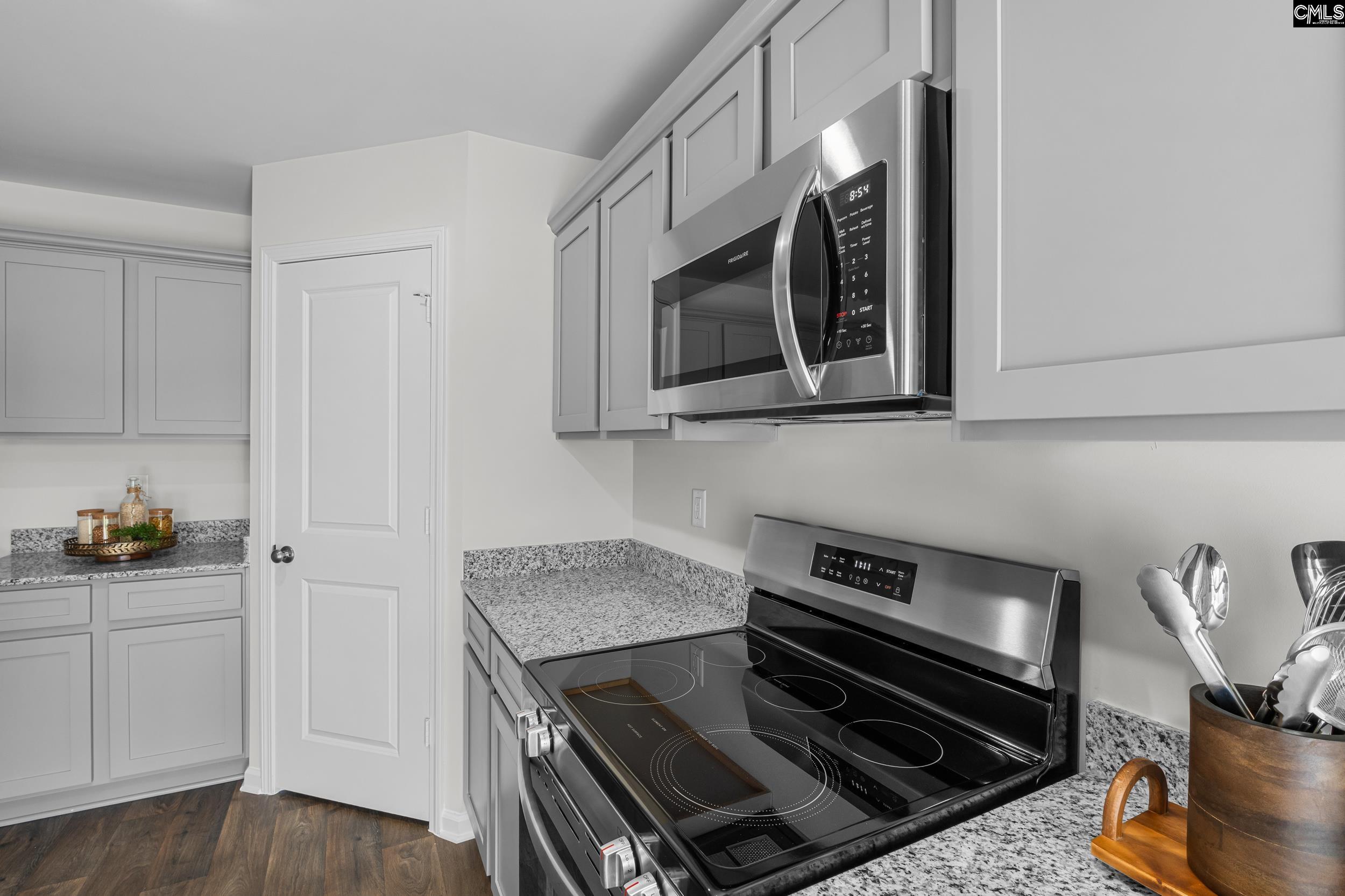 218 Governor Heyward Road Eastover, SC 29044 - Photo 9 of 25
