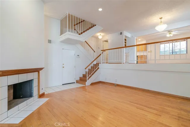 $685,000 | 9000 Vanalden Avenue, Unit 117, Northridge, CA 91324