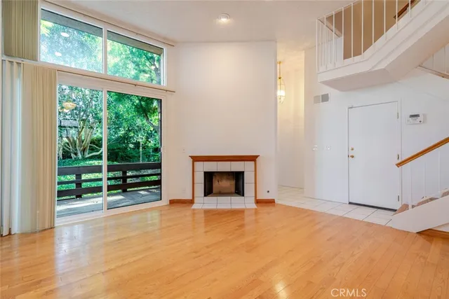 $685,000 | 9000 Vanalden Avenue, Unit 117, Northridge, CA 91324