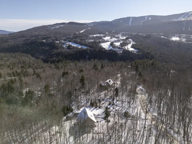$549,000 | 93 Nordic Knoll Road, Newry, ME 04261
