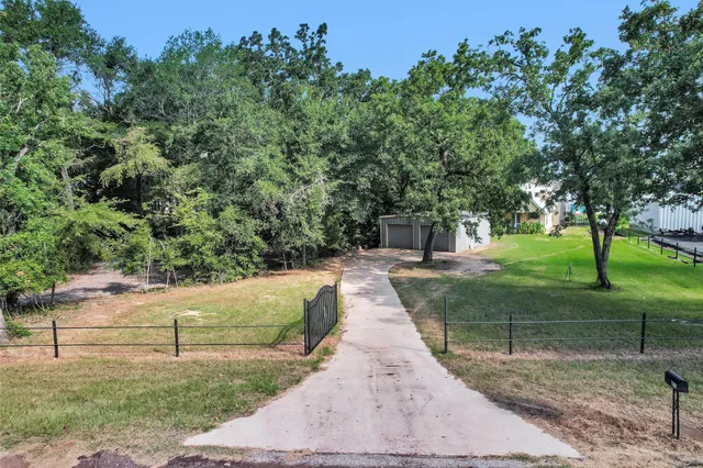 $359,000 | 6035 County Road 374, Marquez, TX 77865