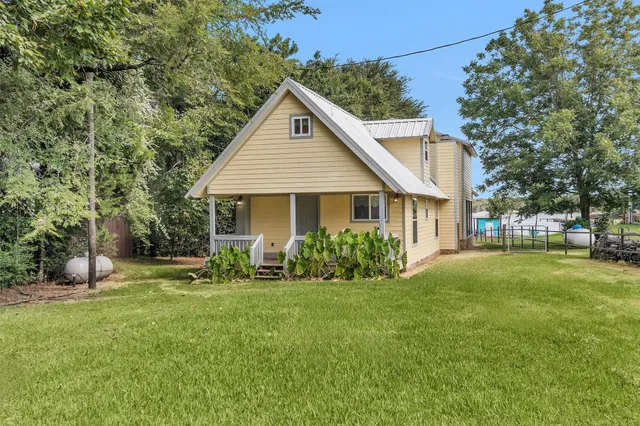 $359,000 | 6035 County Road 374, Marquez, TX 77865