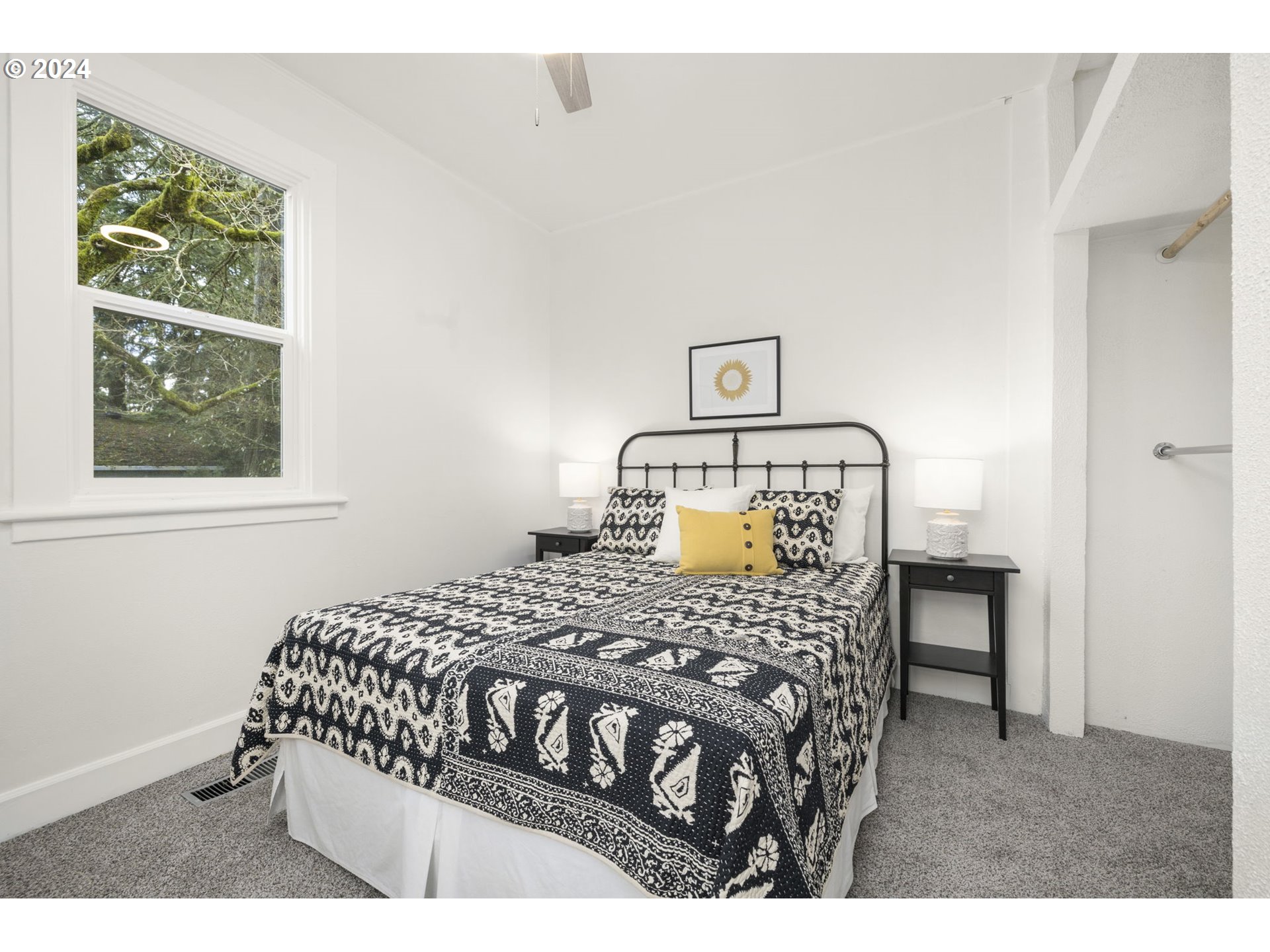 1248 Southwest Freeman Street Portland, OR 97219 - Photo 12 of 29 Gallery Image 12