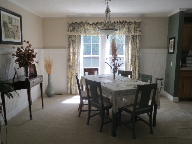 31 Coffeys Road Farmville, VA 23901 - Photo 4 of 15 a view of a dining room with furniture and chandelier
