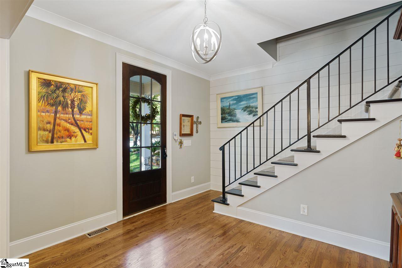 225 Rice Street Greenville, SC 29605 - Photo 3 of 36 Gallery Image 3