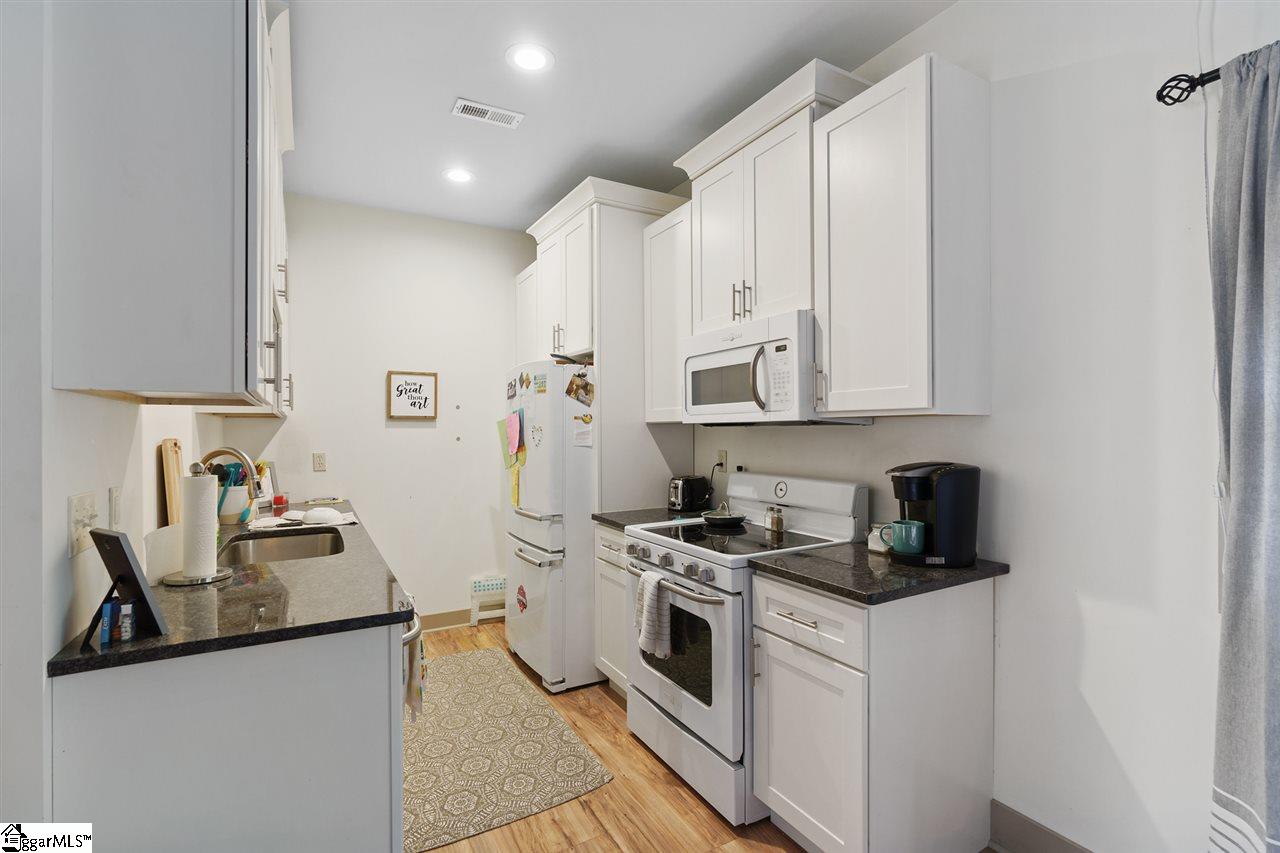 225 Rice Street Greenville, SC 29605 - Photo 35 of 36 Gallery Image 35