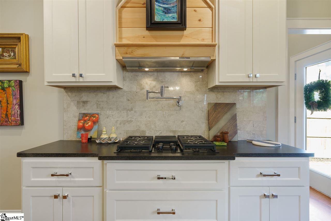 225 Rice Street Greenville, SC 29605 - Photo 10 of 36 Gallery Image 10