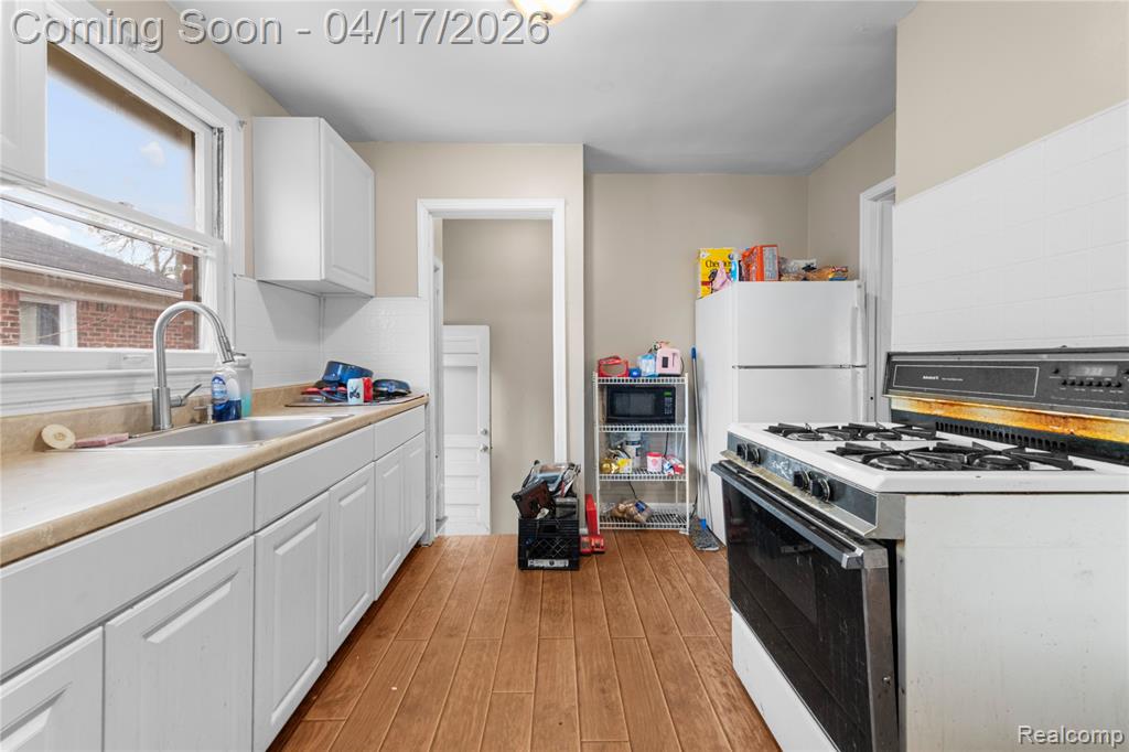 911 Sherbourne Street Inkster, MI 48141 - Photo 5 of 22