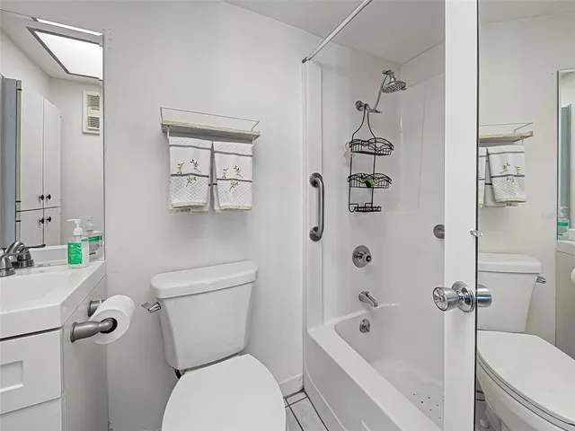 $289,000 | 232 St Augustine Avenue, Unit 105, Venice, FL 34285