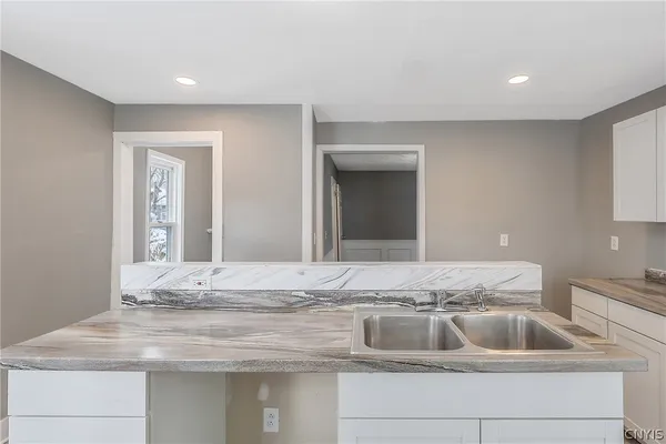 $184,900 | 103 Meredith Avenue, Onondaga, NY 13120