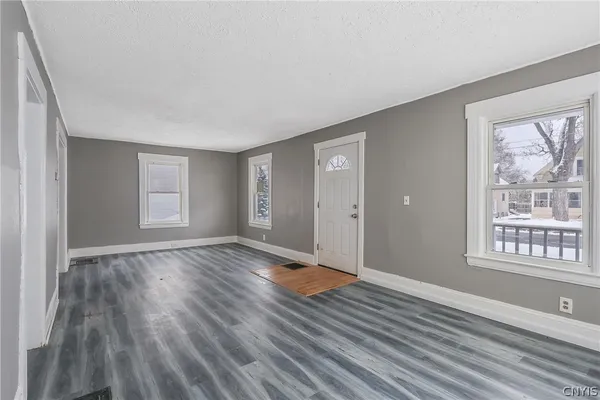 $184,900 | 103 Meredith Avenue, Onondaga, NY 13120