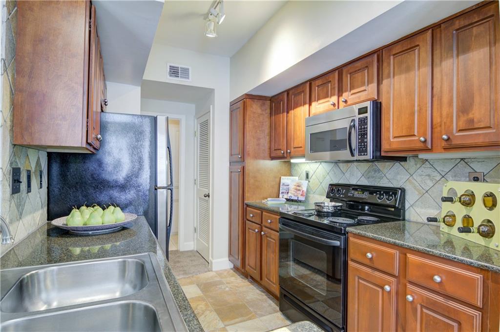 3460 Kingsboro Road Northeast, Unit 438 Atlanta, GA 30326 - Photo 9 of 40