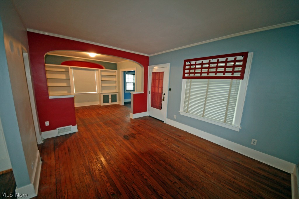14843 Alger Road Cleveland, OH 44111 - Photo 5 of 11 Gallery Image 5