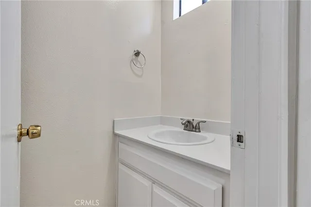 $288,000 | 1305 West Latham Avenue, Unit 1305, Hemet, CA 92543