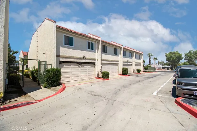 $288,000 | 1305 West Latham Avenue, Unit 1305, Hemet, CA 92543