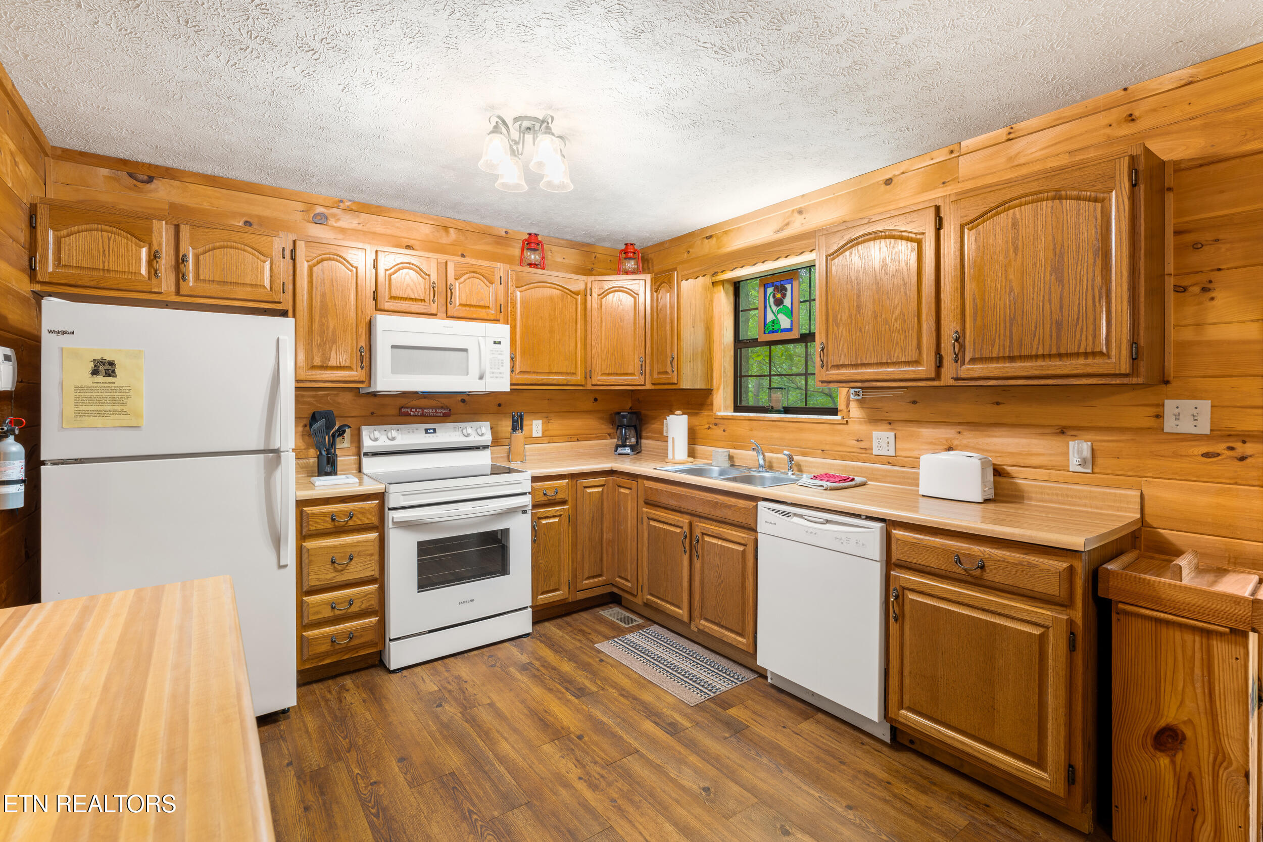1941 Anderson Way Sevierville, TN 37876 - Photo 11 of 37 1941 anderson way-11