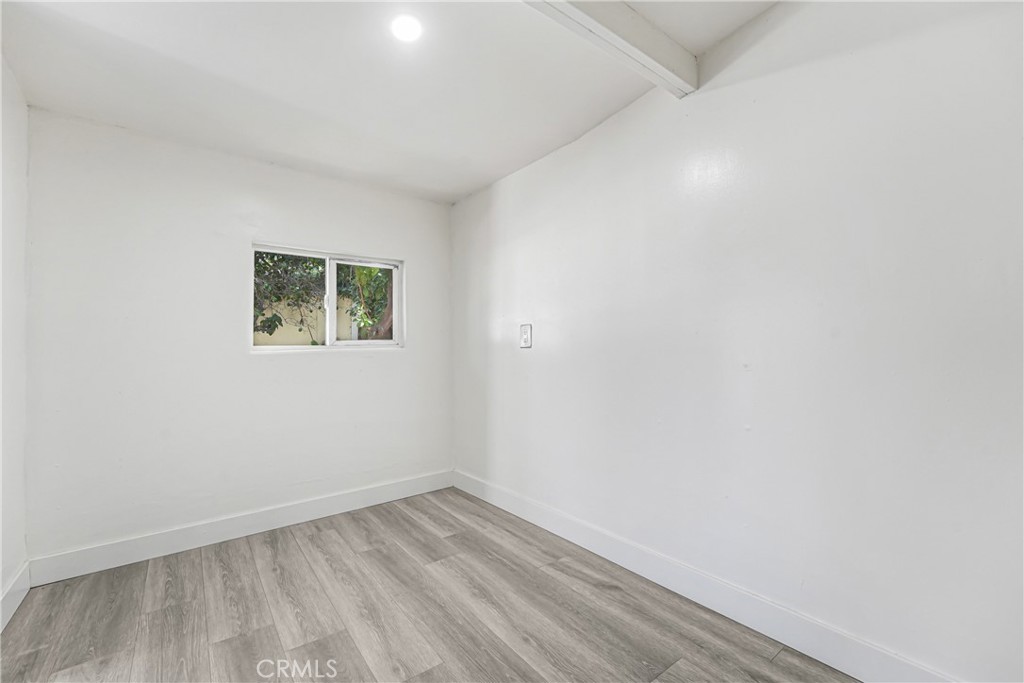 15720 Roxford Street Sylmar, CA 91342 - Photo 16 of 29