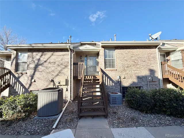 $1,995 | 1470 South Quebec Way, Unit 240, Denver, CO 80231