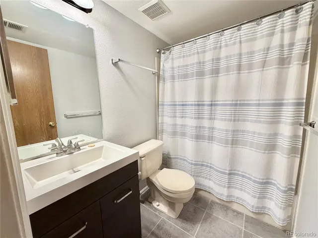 $1,995 | 1470 South Quebec Way, Unit 240, Denver, CO 80231